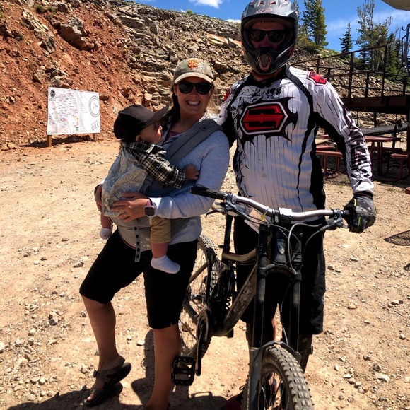 Meet your Posher, Janessa - Picture 2 of 3